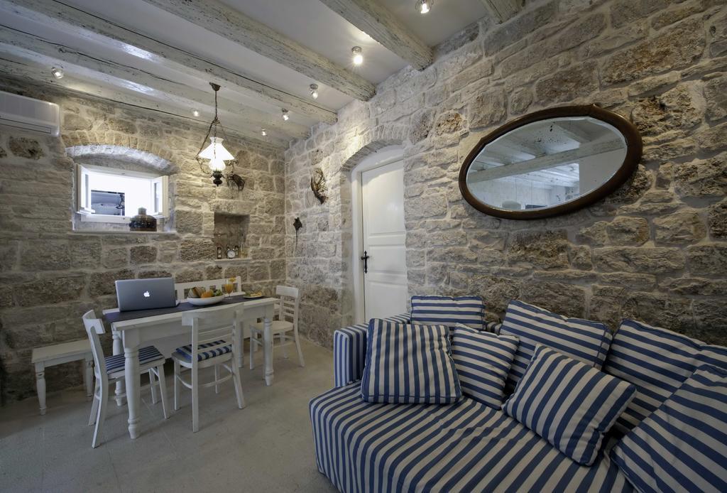 Apartment Whooart Komiža Стая снимка